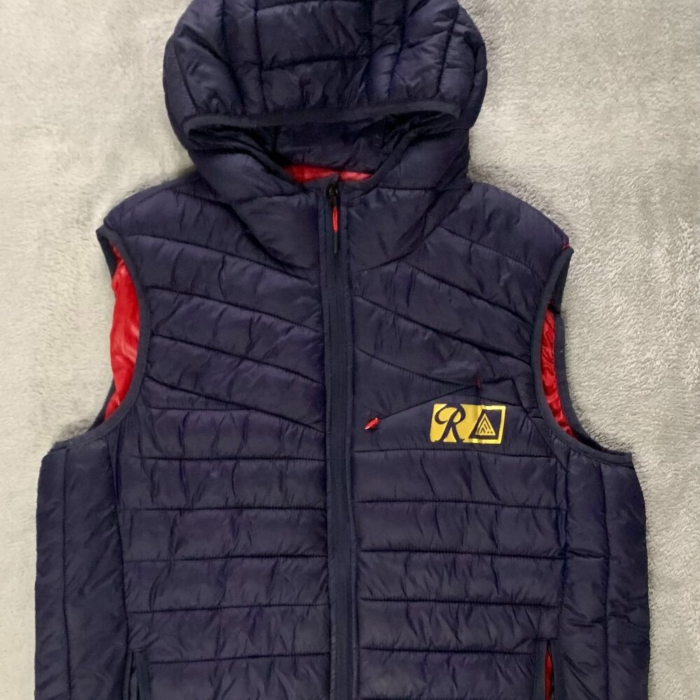 Limited Edition Rainier Beer and Great PNW Collaboration Puffer Vest. Medium.